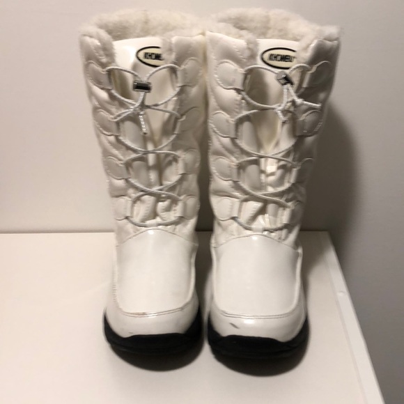 khombu white boots